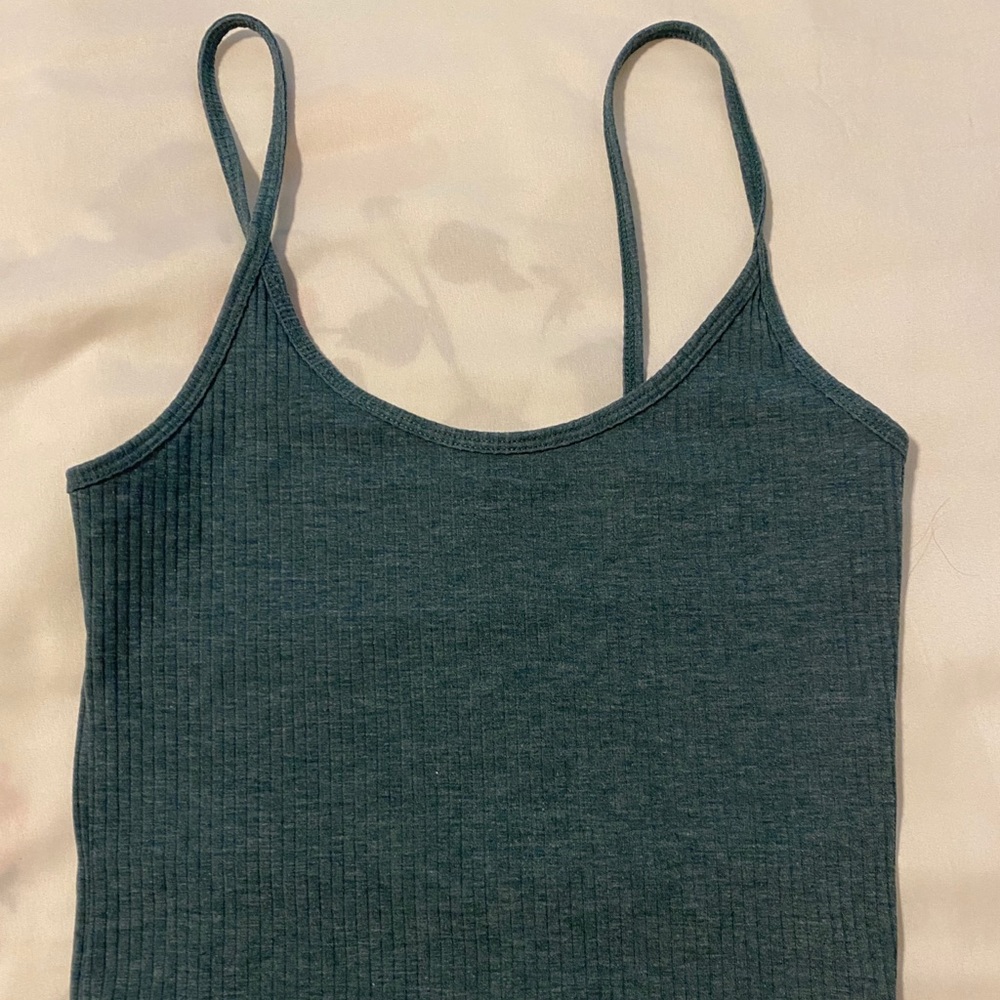 Green crop top